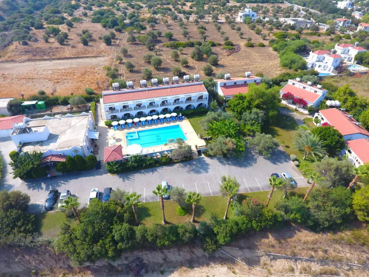 Bare Hill Holiday Apartments Krini Buitenkant foto