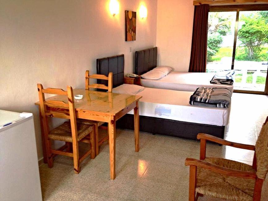 Bare Hill Holiday Apartments Krini Kamer foto